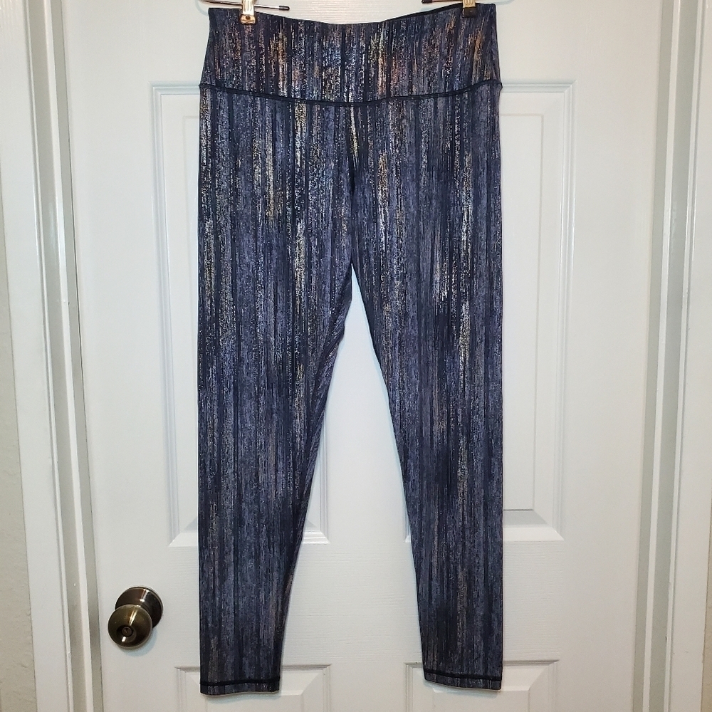 Victoria’s Secret Sport Total Knockout Legging Medium